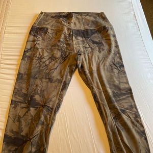 Zyia Leggings